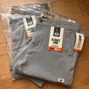 DOCKERS MEN’S SLIM FIT GREY CHINO